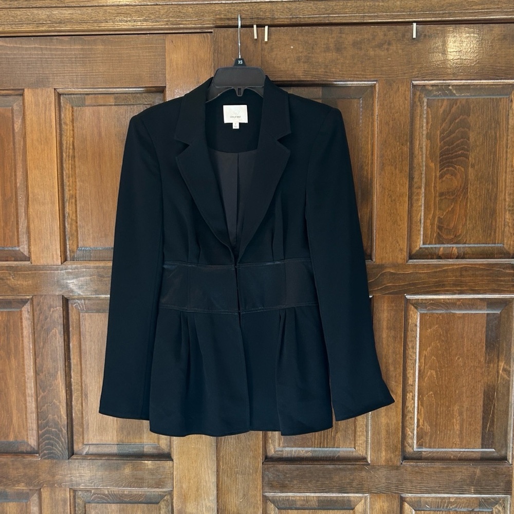 Cinq à Sept Black Blazer